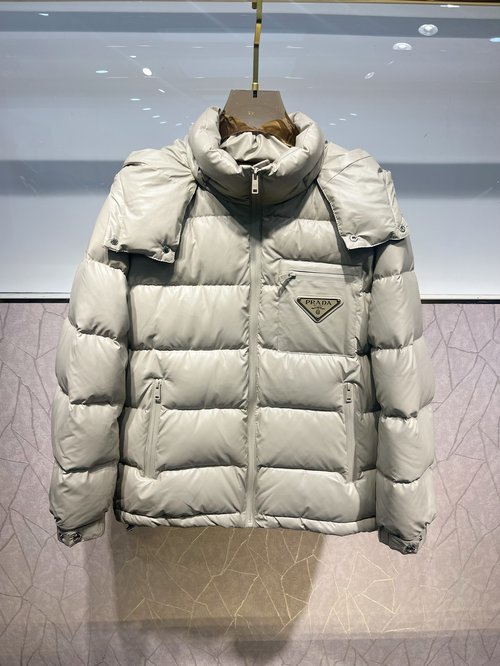 Prada High - end 90 - down Jacket with Logo and Color Blocks
