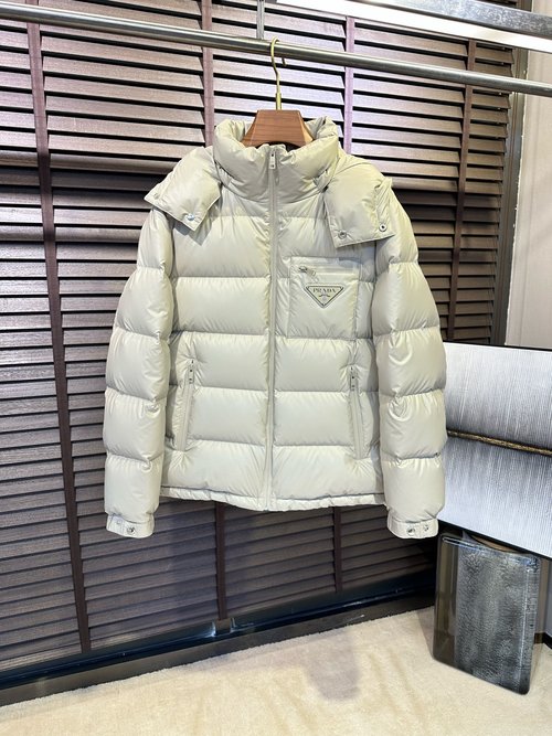 Prada High - end 90 - down Jacket with Logo & Color Design