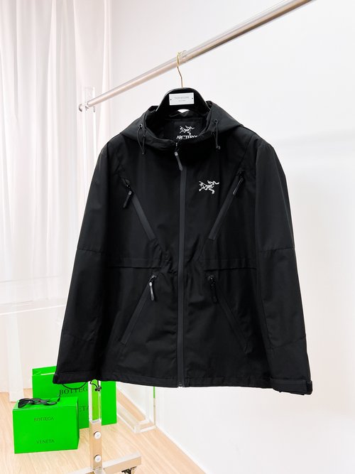 ArcTeryx Early - Released Jacket with High Comfort Level