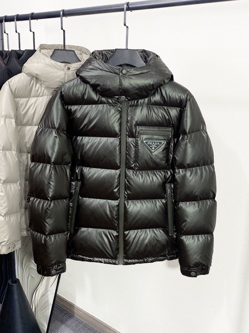 Prada Premium 90% Down Jacket with Logo and Plaid Design