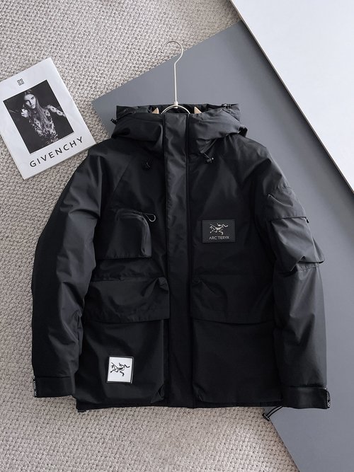 ArcTeryx Premium 90% Down Jacket with Classic Logo
