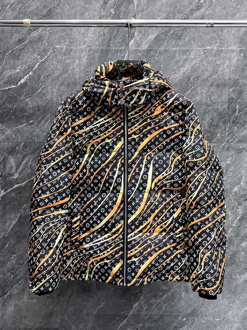 Louis Vuitton Premium Down Jacket with 90% Down and Classic Logo