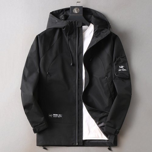 ArcTeryx Premium Jacket with High Breathability and Good Fit