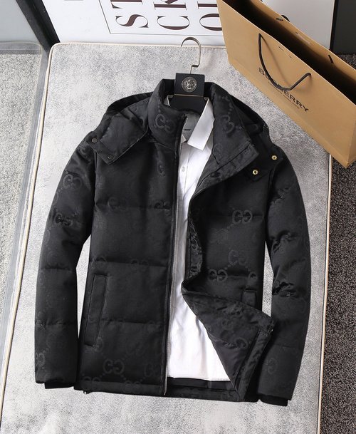Gucci Premium Down Jacket with Logo, Good Warmth