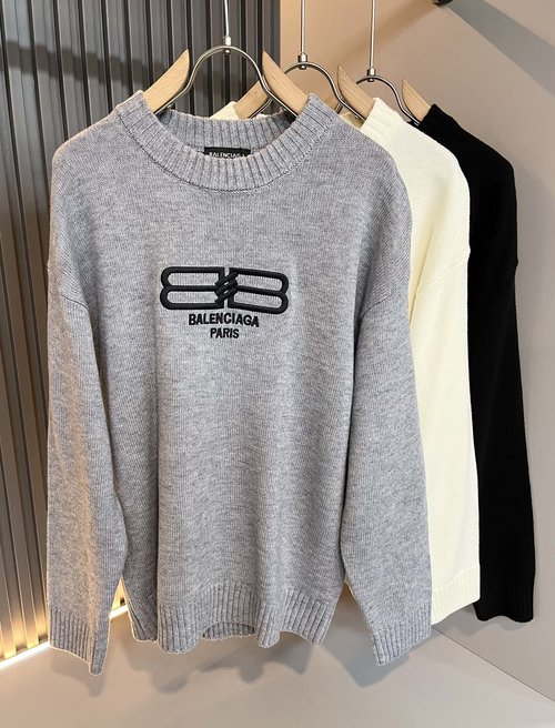 Balenciaga Classic Logo Stitched Wool Base Layer for Warmth