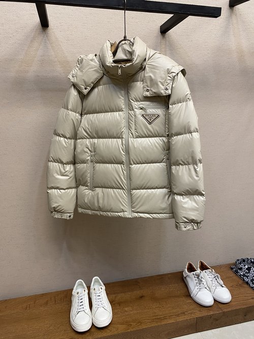 Prada 90% Down-filled Jackets with Classic Logo and Color