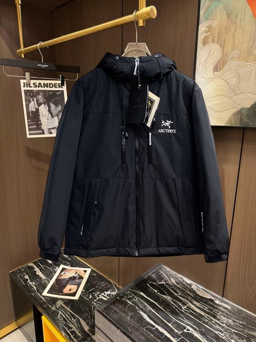 ArcTeryx Premium Down Jacket with 90% Down and Logo