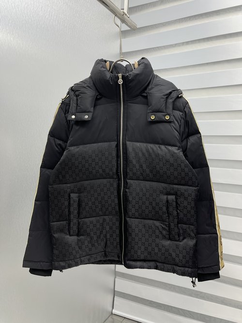 Gucci 90-Down Filled Jacket with Classic Logo and Color Block