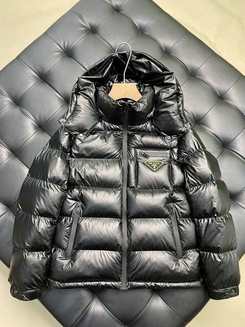 Prada Premium 90% Down Jacket with Logo and Colorful Design