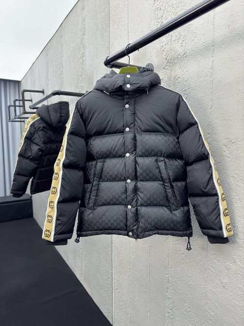 Gucci Limited Edition Down Jacket with Exquisite Embroidery, Top Replica