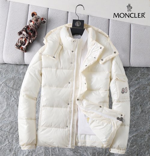 Moncler High-quality Down Jacket with 90% White Duck Down