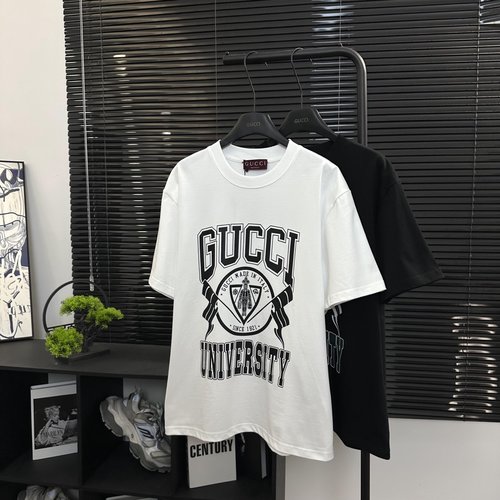 Gucci Classic Shield Letter Printed Short Sleeve