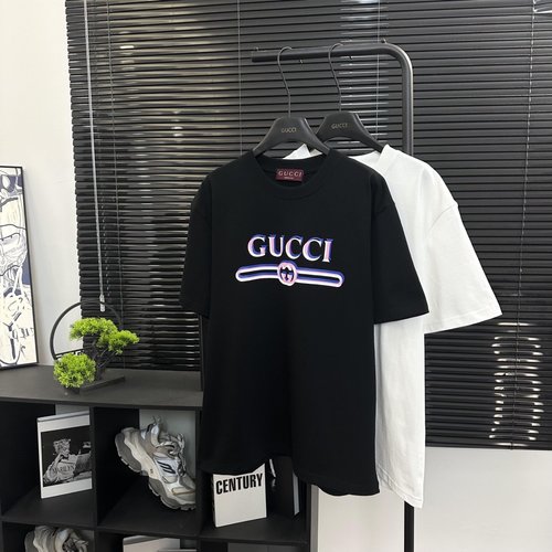 Gucci Classic Letter - Printed Short - Sleeve T - Shirt with Premium Features