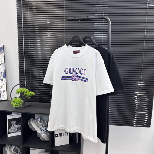 Gucci Classic Letter - Printed Short - Sleeve T - Shirt with Premium Features