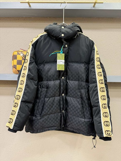 Gucci High-Quality Reflective Down Jacket with Inspired Design