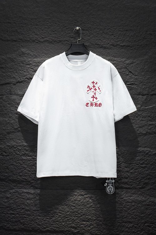 Chrome Hearts Comfortable T-Shirt with Imported Leather Label and Embroidery
