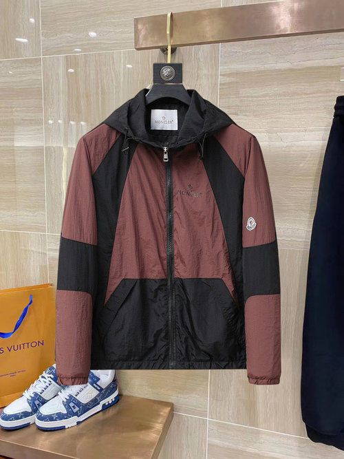 Moncler High - quality Jacket with Breathable Fabric