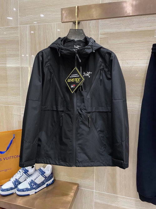 ArcTeryx Reversible Jacket with High Comfort and Fine Details