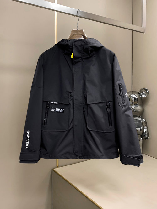 ArcTeryx Comfortable and Well-fitting Returnable Jacket