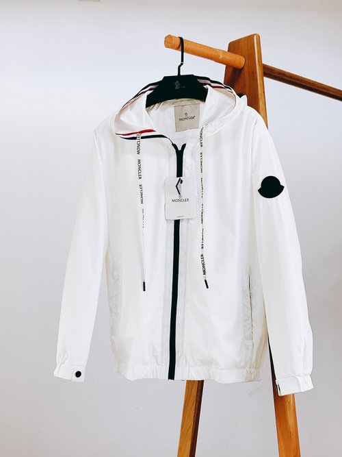 Moncler High-Quality Windproof and Waterproof Hooded Jacket