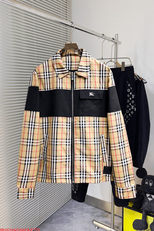 Burberry Pre-sale Jacket Featuring High-quality Attributes