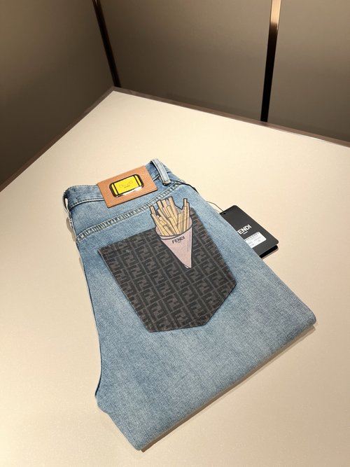 Dior Popular High - end Jeans with Leather Logo Tag