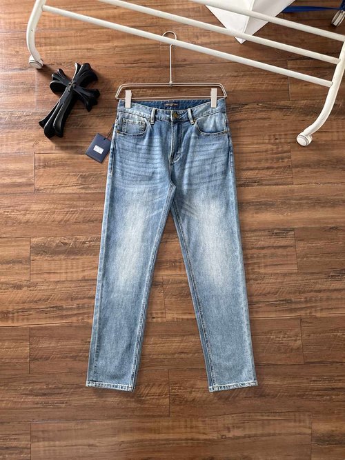 Louis Vuitton High-Quality Cotton Jeans Suitable for All Occasions