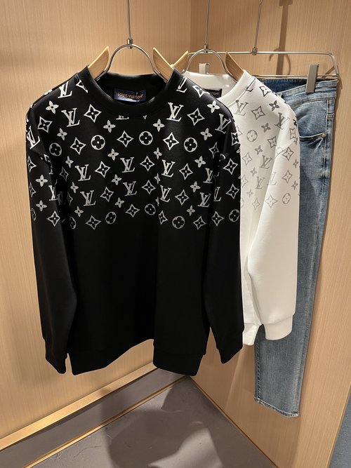 Louis Vuitton Long Sleeve Sweatshirt with Logo Print