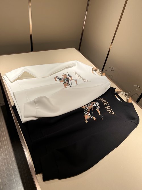 Burberry Casual Cotton Round-Neck T-Shirt with Logo