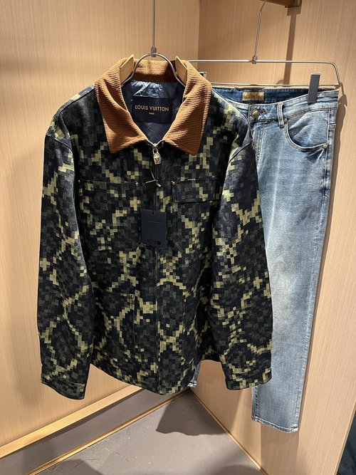 Louis Vuitton Luxury and Stylish Denim Jacket