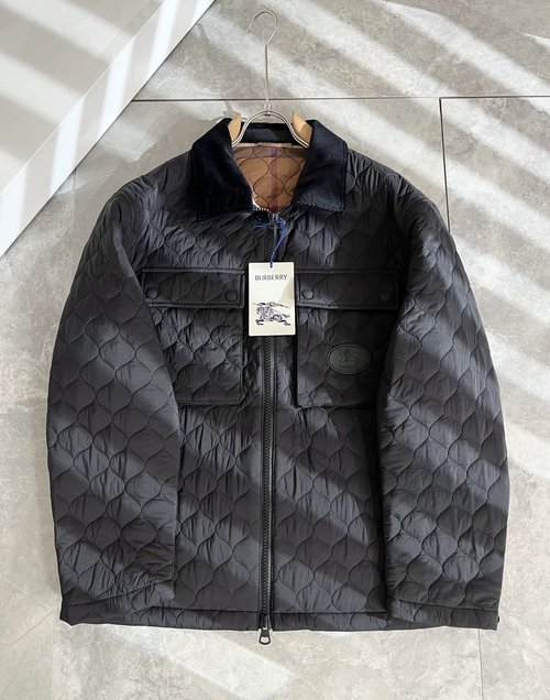 Burberry Memory Fabric Outdoor Sports Cotton Jacket with Grid Pattern