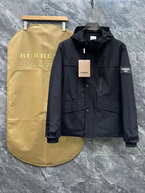 Burberry Pre-sale Jacket with High-quality Design