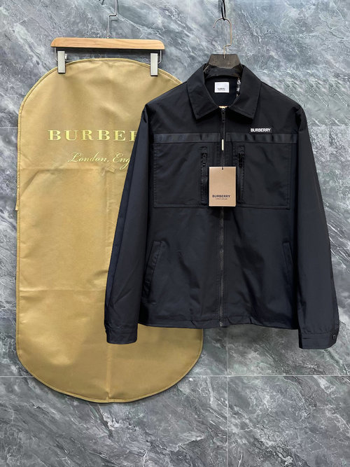 Burberry Premium Jacket with Brand Elements for After - Sale Return
