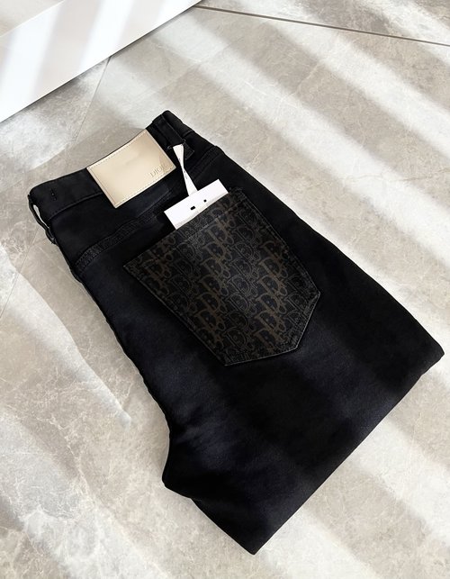 Dior Stylish and Comfortable Straight-Leg Jeans
