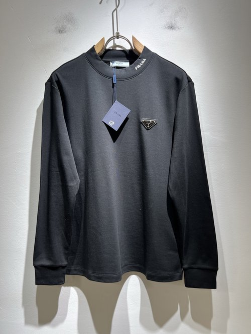 Prada Classic and Fashionable Long Sleeve Base Layer