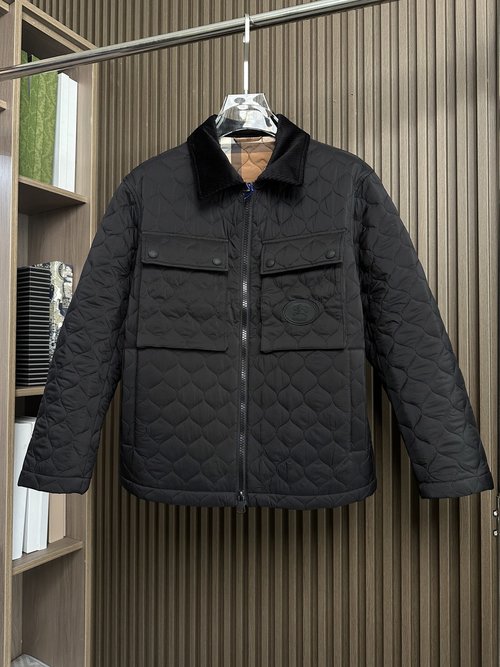 Burberry Checked Cotton Jacket with Quilted Pattern