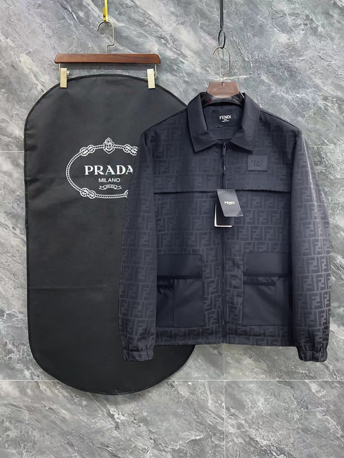 Fendi Premium Jacket with Breathable Fabric and Great Fit
