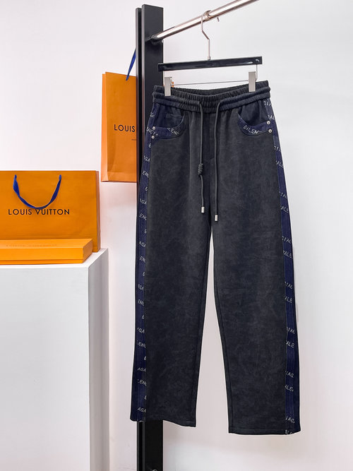 Balenciaga New Casual Pants with Classic Logo, Great Comfort