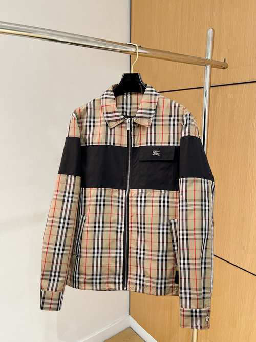 Burberry Returnable Jackets with Premium Fabric