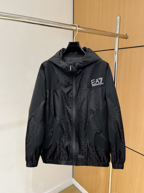 Armani Full-labeled Jacket with High Comfort and Good Fit