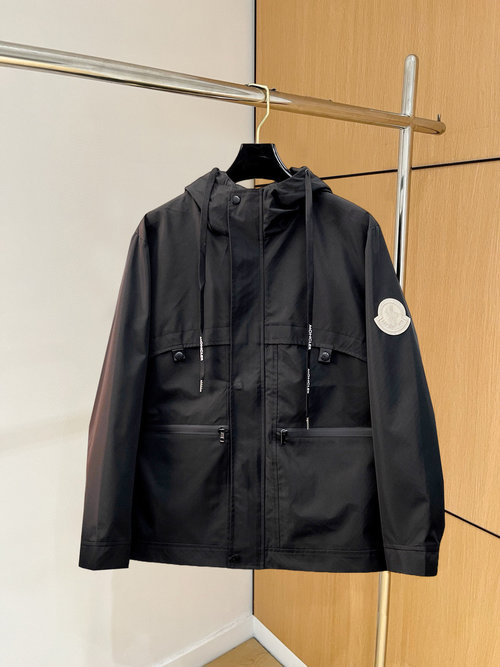 Moncler Reversible Jackets with High Comfort and Quality