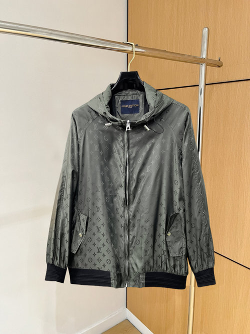 Louis Vuitton Returnable Jacket, Premium Fabric, Great Fit