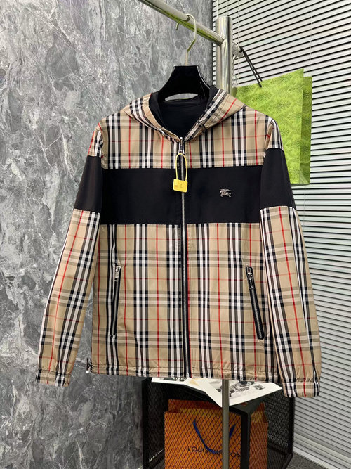 Burberry Early Release Jacket Made of Premium Fabric