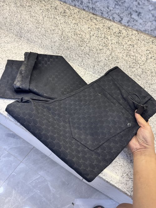 Louis Vuitton Lightning Canvas Casual Jeans for Style