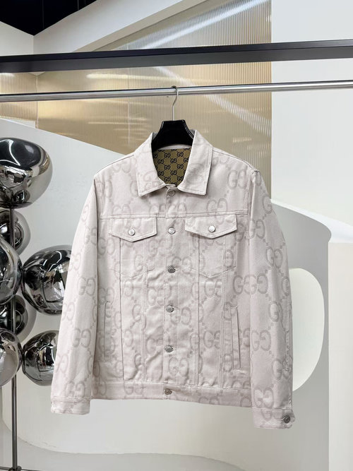 Gucci Breathable Jacket with Perfect Fit, Returns Available