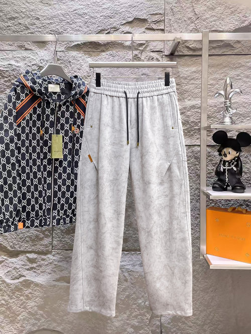 Louis Vuitton New Arrival Casual Pants with Classic Logo