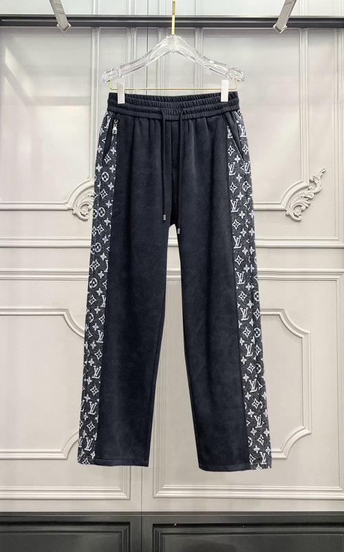 Louis Vuitton New Arrival Casual Pants with Logo and Good Comfort