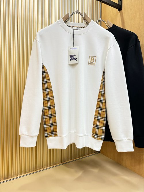 Burberry Classic Logo Long-sleeved Sweatshirt