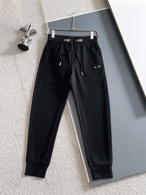 Fendi Classic Logo Casual Trousers with Great Comfort