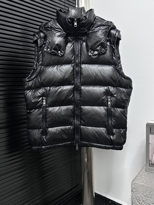 Moncler Hooded Down Gilet with Detachable Hood, Black